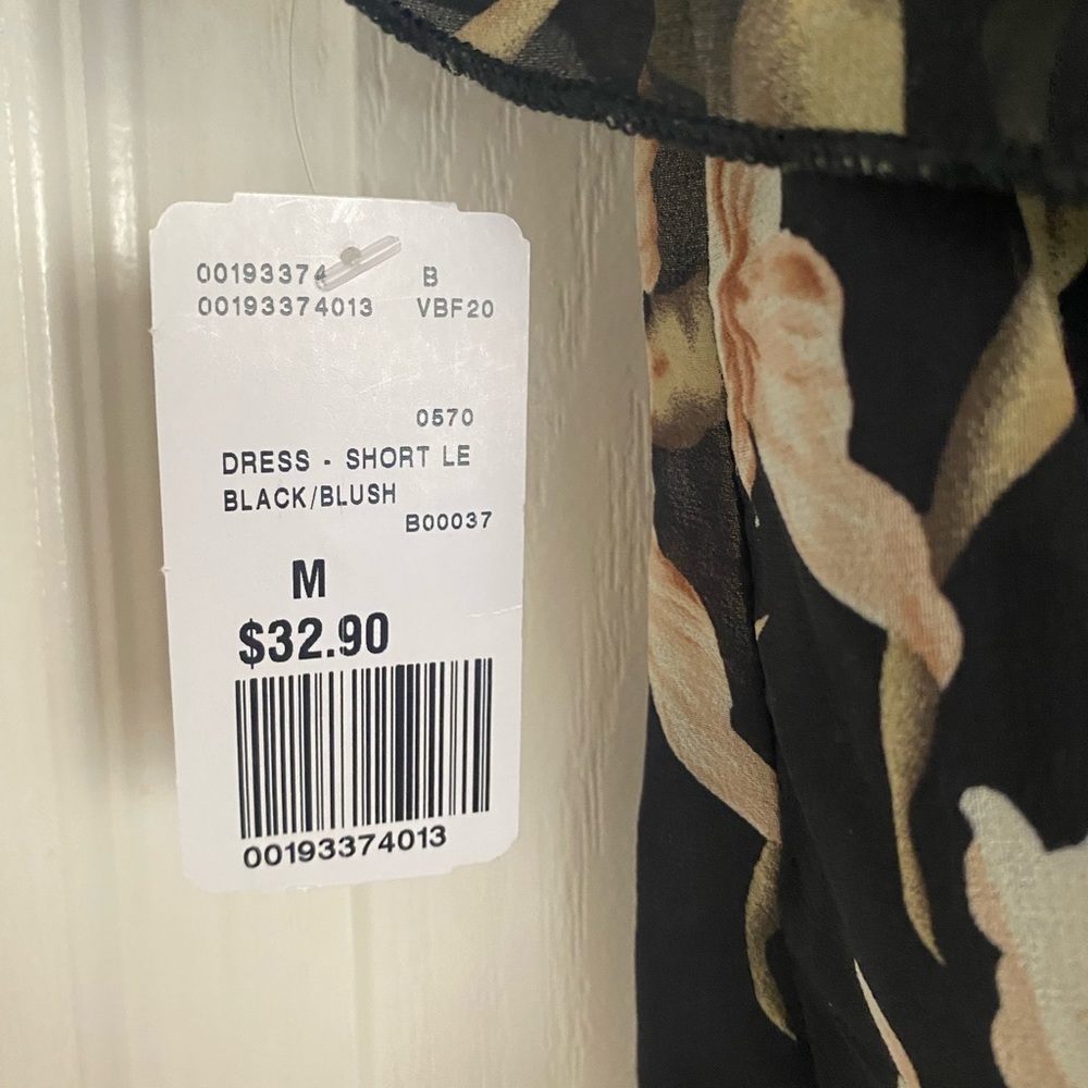 ✨forever 21 dress ruffles✨size M (NWT) - Picture 3 of 6